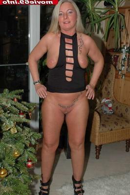 Algumas fotos privadas da loira MILF Rosella