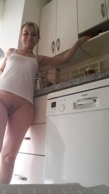 Teshirci turk hatun eski gunleri yadediyor