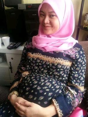 Preggy, pretty.