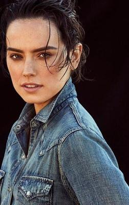 DAISY RIDLEY PICTURES