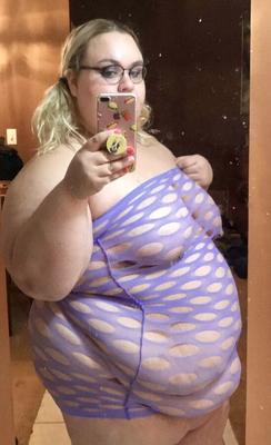 More BBW-selfies