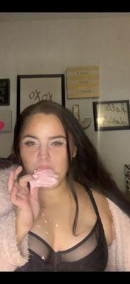 fatty gets mess with cake