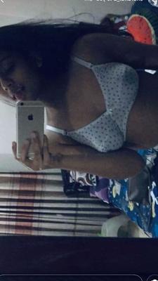 DeSi Horny GF sending NuDeS -.-&;