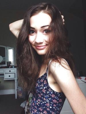 Skye J ()