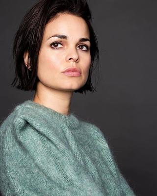Lina Esco sexy lesbian with perfect boobs