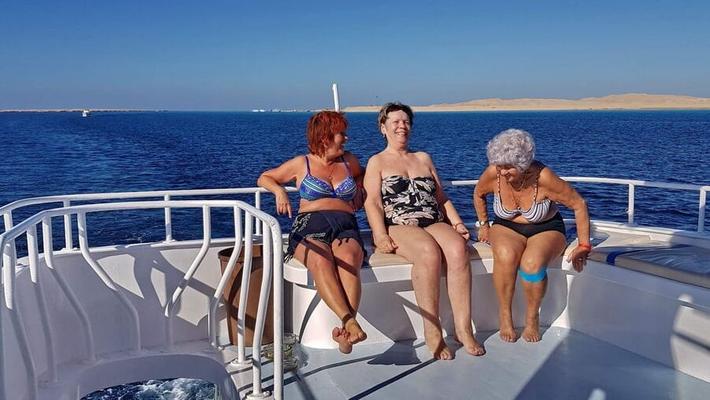 Spy milf in egyptian beaches