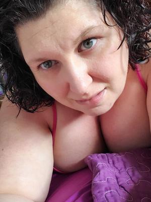 Quarantined bored milf housewife girl next door