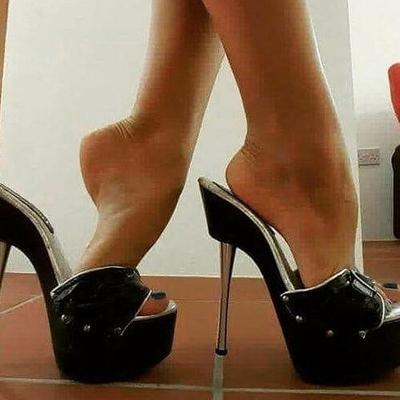 LOVE HEELS