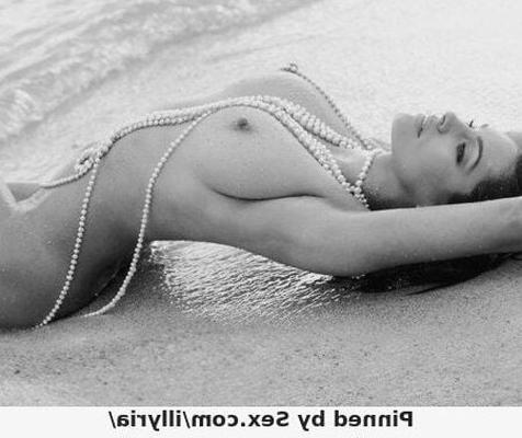 Kelly Brook
