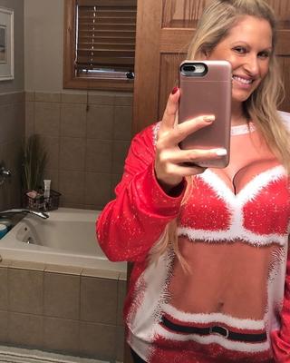 Hot amateur mom in horny dress