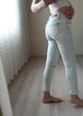 Turkish amateur women displaying her colothes