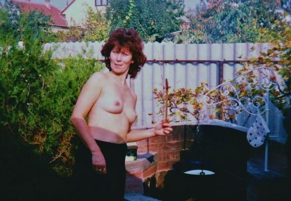 Outdoor Wives Wedding Ring Swingers