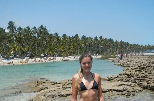 Hot Ines - Comment and rate