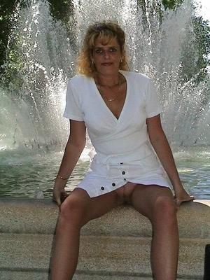 Sin bragas III