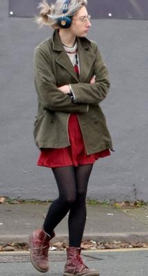 Street Pantyhose - Nerd aux jambes maigres en noir opaque