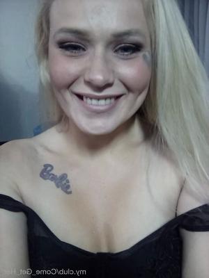 Bombshell Barbie Free Photos - 5 Pics