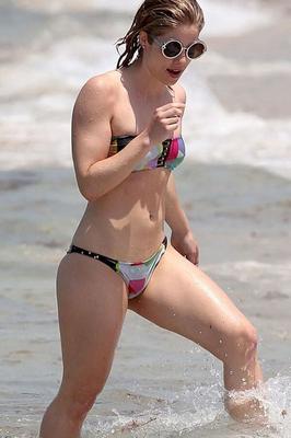 Emily Bett Rickards