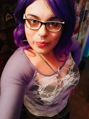 SIMMY VIOLET
