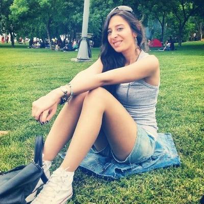 Turkish selma eski sevgilim yorum lutfen devami gelecek