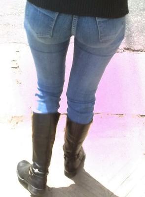 Voyeur Bums: Always eyes on bums...