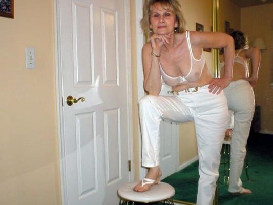 Milf Jeannie