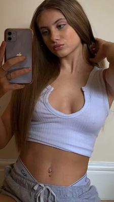 CHLOE IG BABE GREAT TITS