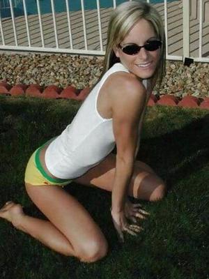 Sexy blondes Fitnessluder