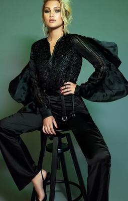 OLIVIA HOLT PICTURES