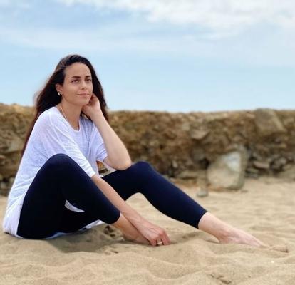 Sexy Turkish Deniz Barut