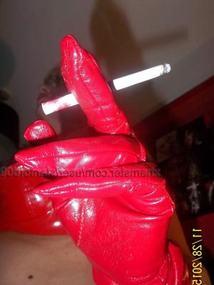 LADY? IN RED PT