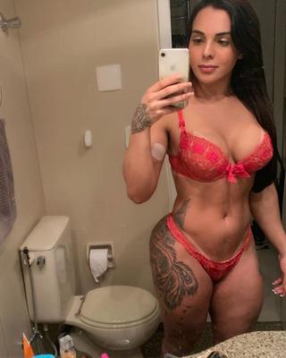 PUTA DO INSTAGRAM: メリナ・マーリン
