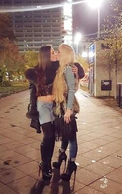 LADIES ARE VERY SEXY AND FUCK A LOT IN LEATHER