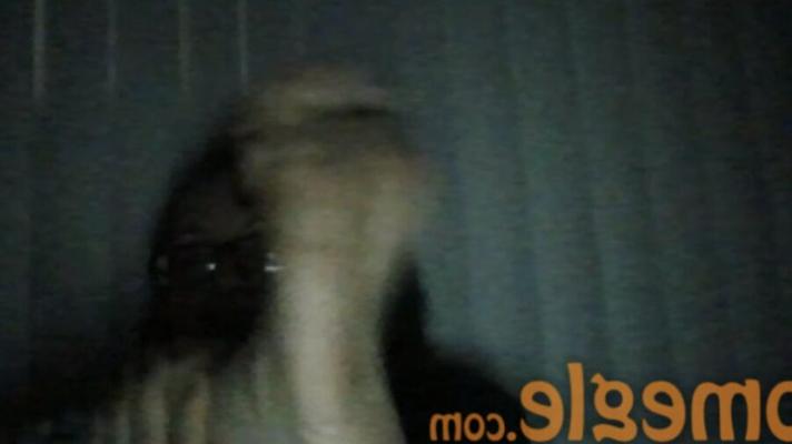 Sluts show feet on camera