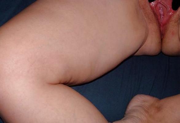 Hairy wife tits pits pussy tampon