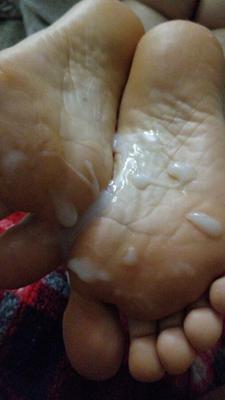 Cum on Feet (Sticky Soles)
