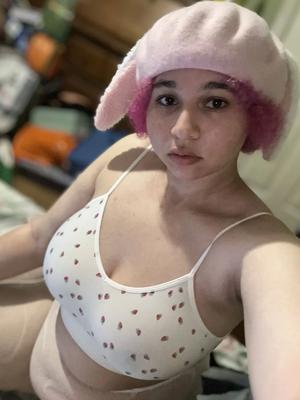 Chubby Bunny girl slut