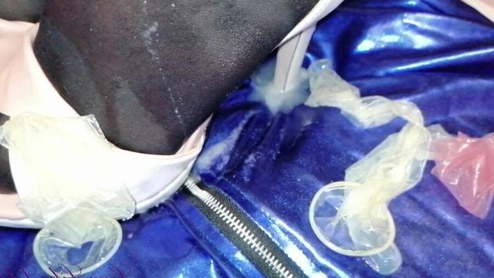 Fucking, cum from condoms and his cum on my pussy