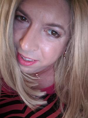 Feeling Cute, Might Suck BBC Later