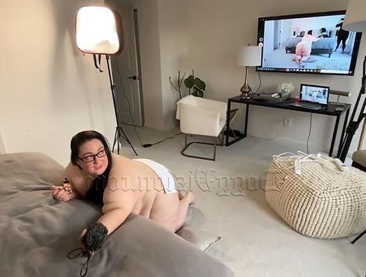 LolaBootyLuv Tramp Stamp Behind the Scenes