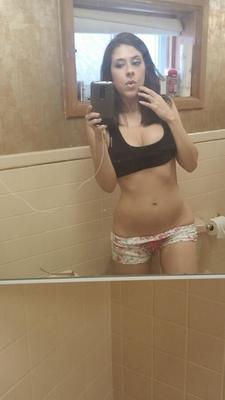 BIG GALLERY of NINA amateur PHOTOSET