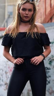 LILLY VAN DER MEER PICTURES