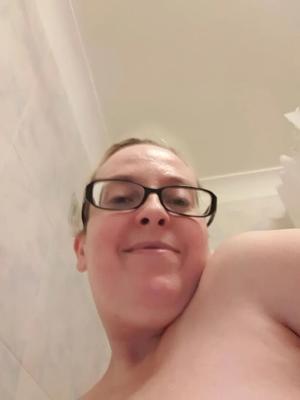 Wife Selfie - 21 Pics