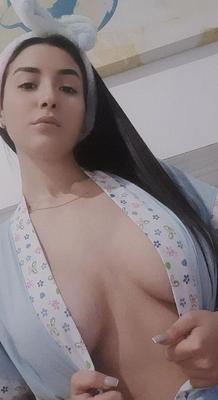 Ma pute vénézuélienne Laura