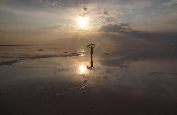 Sunset's Surrealism - 10 Pics
