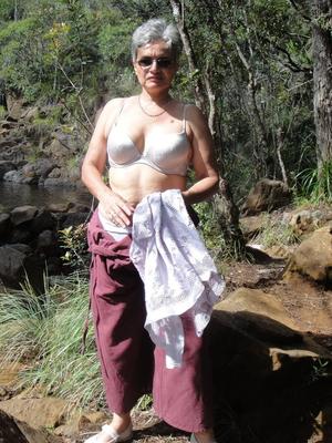 UNE EXHIBE DE JOSIANE