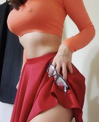 VELMA COSPLAY flexible skirt orange socks panties legs ass