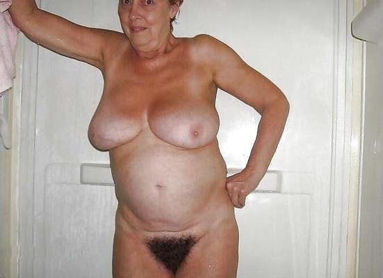 Gros seins de tata salope