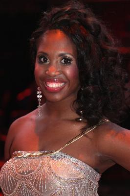 Cadela negra Motsi Mabuse