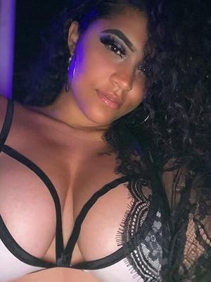Chubby n Busty