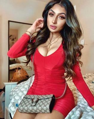 Big tits Indian sikh slut with blow job lips